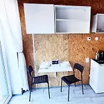 Apartment Sub Hel. Budzetowe W Domu Z Basenem. Wokol Domu Tylko Natura. Balkon Zbyteczny. Hel