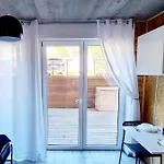 Apartment Sub Hel. Budzetowe W Domu Z Basenem. Wokol Domu Tylko Natura. Balkon Zbyteczny. Hel