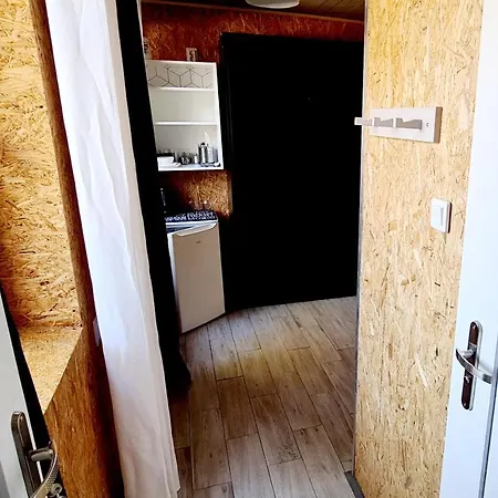 아파트 Sub Hel. Budzetowe W Domu Z Basenem. Wokol Domu Tylko Natura. Balkon Zbyteczny. 헬