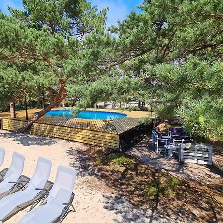 Sub Hel. Budzetowe W Domu Z Basenem. Wokol Domu Tylko Natura. Balkon Zbyteczny. *