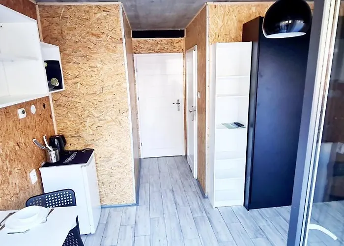 Sub Hel. Budzetowe W Domu Z Basenem. Wokol Domu Tylko Natura. Balkon Zbyteczny. *