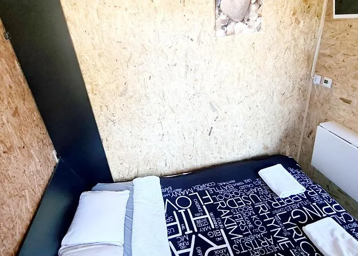 Sub Hel. Budzetowe W Domu Z Basenem. Wokol Domu Tylko Natura. Balkon Zbyteczny. Hel