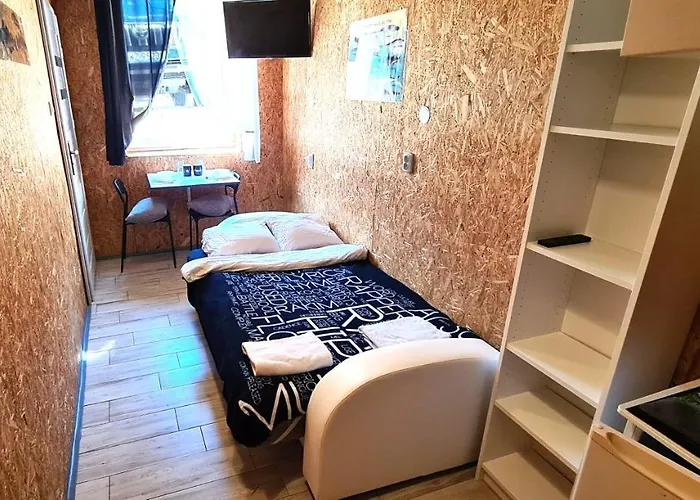 Sub Hel. Budzetowe W Domu Z Basenem. Wokol Domu Tylko Natura. Balkon Zbyteczny. Διαμέρισμα