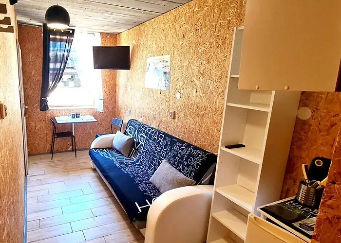 Sub Hel. Budzetowe W Domu Z Basenem. Wokol Domu Tylko Natura. Balkon Zbyteczny. Διαμέρισμα