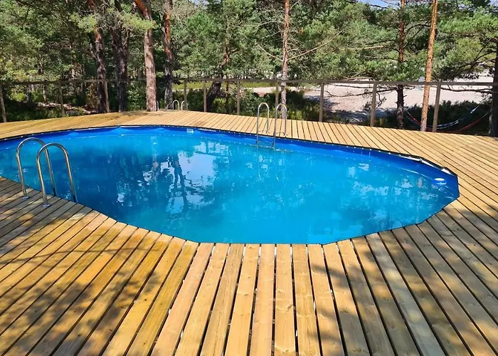 Sub Hel. Budzetowe W Domu Z Basenem. Wokol Domu Tylko Natura. Balkon Zbyteczny. *