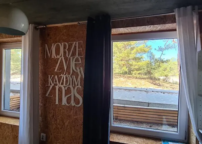 Sub Hel. Budzetowe W Domu Z Basenem. Wokol Domu Tylko Natura. Balkon Zbyteczny. * Hel